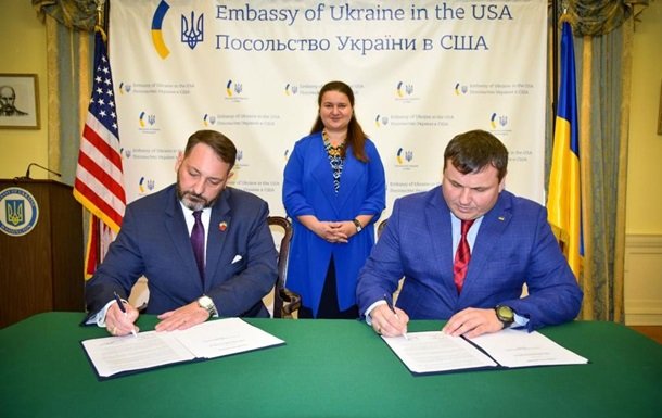 Укроборонпром везе зі США контракти на $ 2,5 млрд