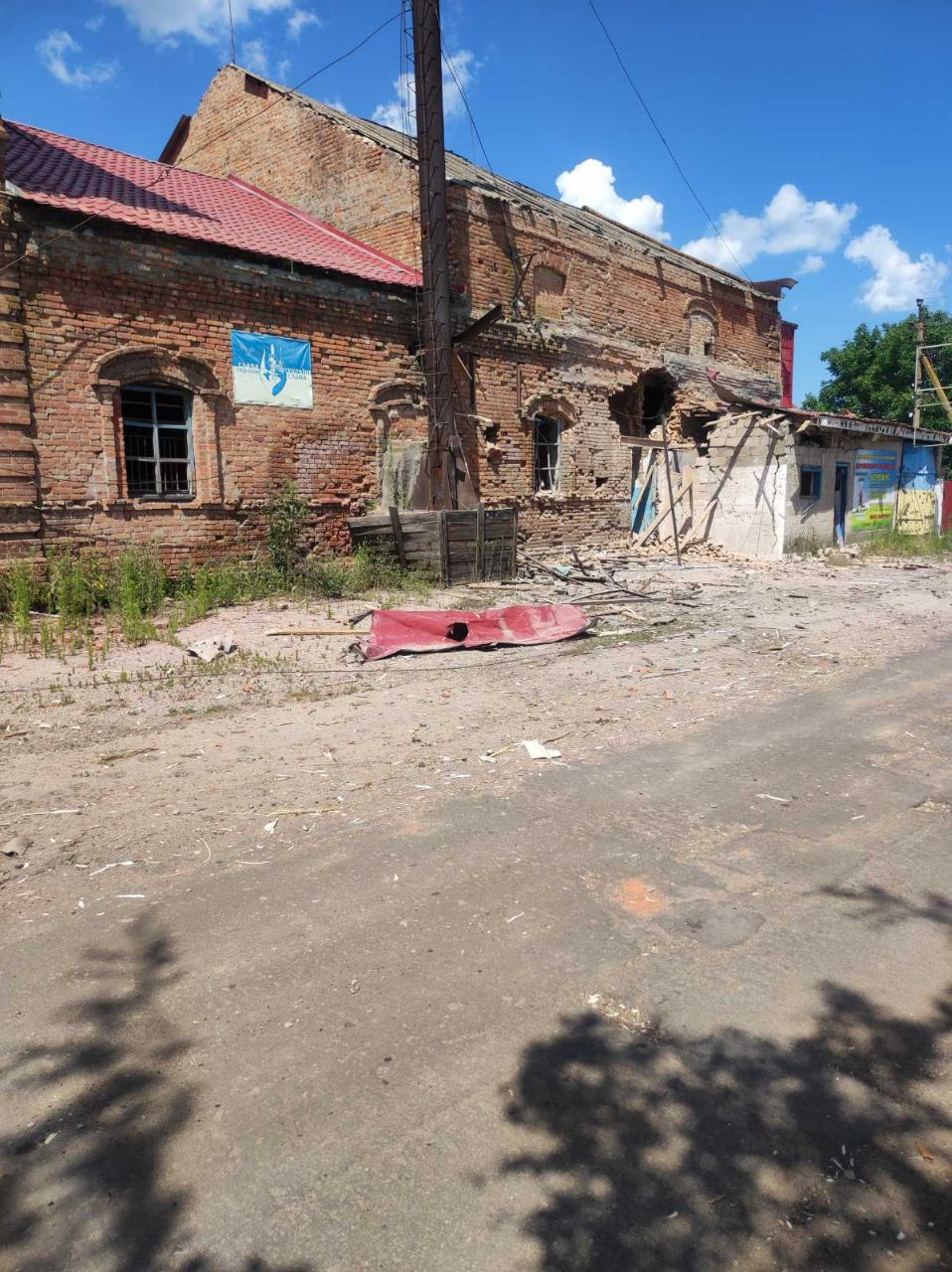 Російські окупанти пошкодили одну із найвпізнаваніших споруд міста Гуляйполя