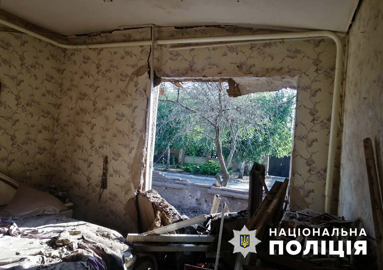 Поліцейські показали наслідки ворожих влучань по території Запорізької області (Фото)