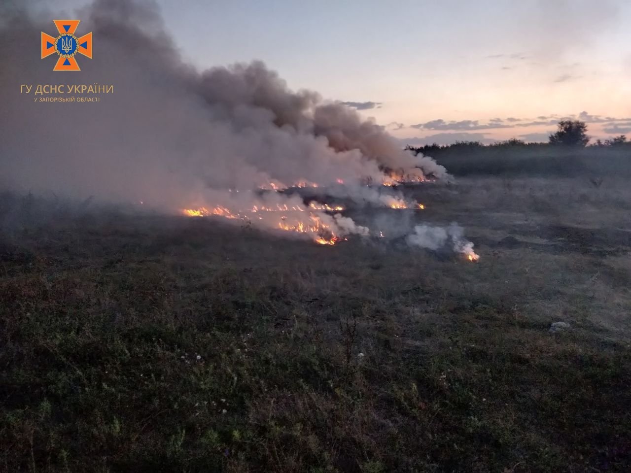 Впродовж доби запорізькі вогнеборці ліквідували 10 пожеж