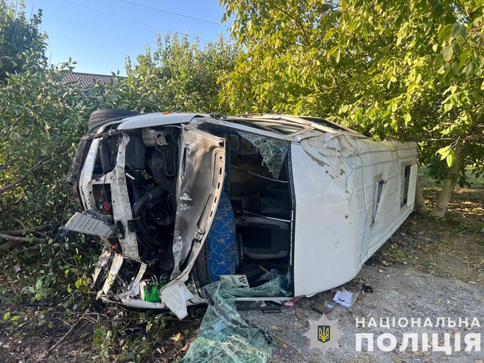 У Запоріжжі внаслідок аварії за участі маршрутного таксі постраждало 8 пасажирів